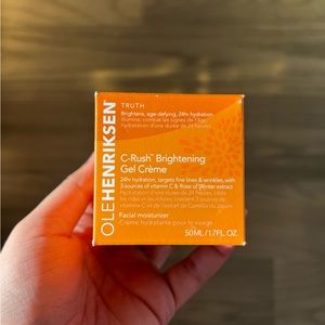 OLEHENRIKSEN C-Rush™ Brightening Gel Crème